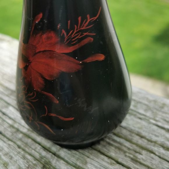 🍒 Lacquer Finish Vase with Goldfish Scene ~ Black Lacquer with Orange Goldfish - Picture 2 of 16